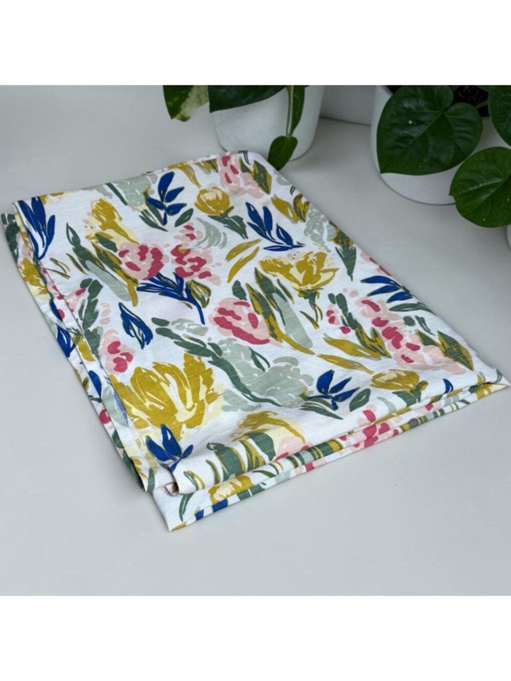 Opalhouse Floral Tablecloth Rectangle Cottagecore Tulips
